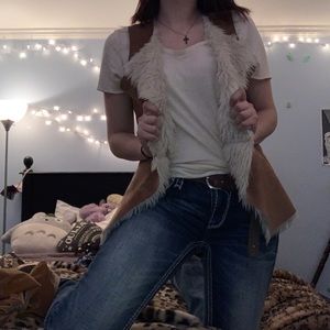 Hollister Sherpa vest